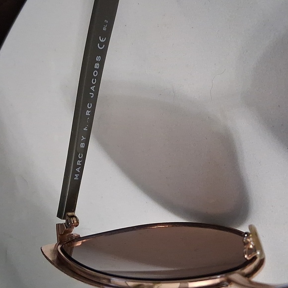 Marc By Marc Jacobs - Picture 10 of 11